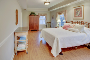 Birthing Room at Connecticut Childbirth & Women's Center