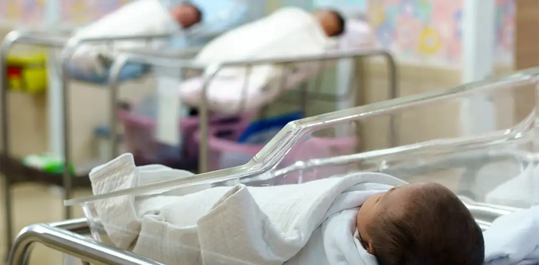 Cesarean Birth Accent Image